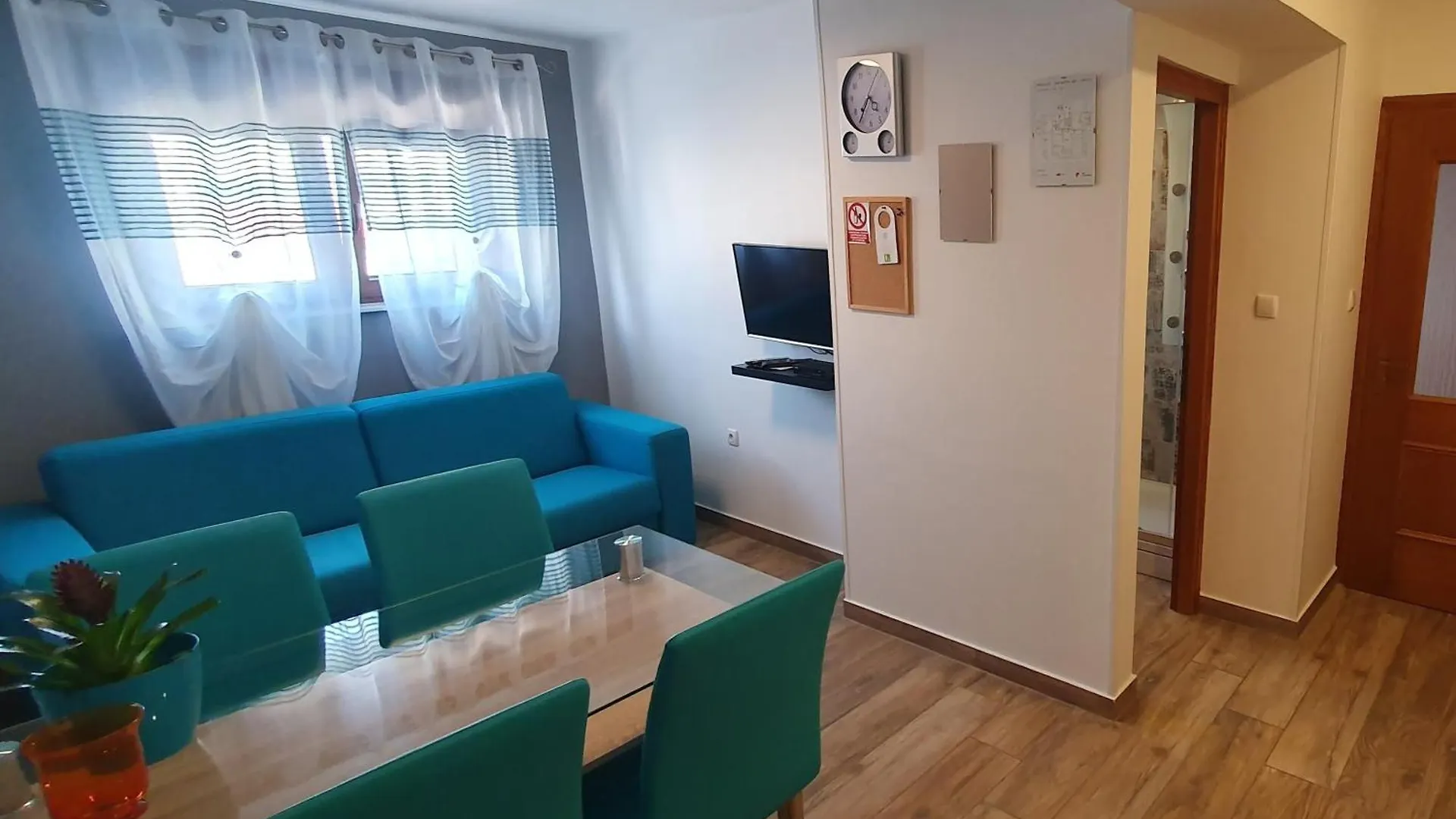 Apartments For Families With Children Lopar, Rab - 22227