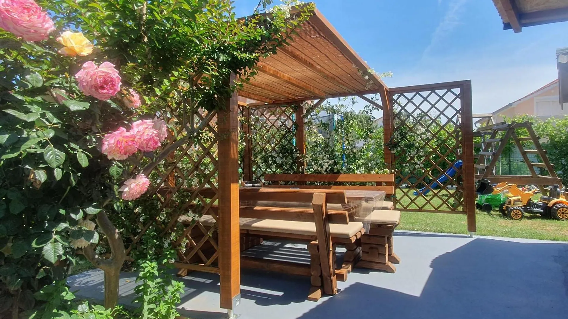 Apartments For Families With Children Lopar, Rab - 22227 Croatia
